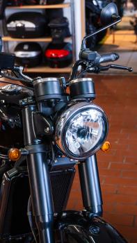 Neufahrzeug Motorrad BSA 650 Goldstar Shadow Black