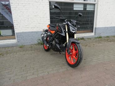 Neufahrzeug Motorrad Qj Motor SRK 125 S PRO Schwarz Orange