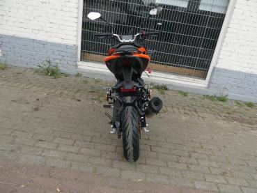 Neufahrzeug Motorrad Qj Motor SRK 125 S PRO Schwarz Orange