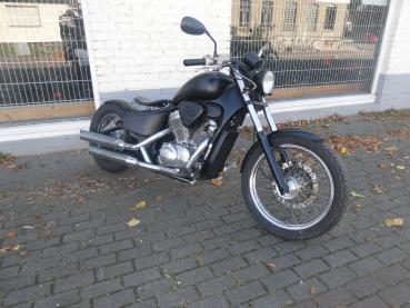 Gebrauchtfahrzeug Motorrad Projekt Honda VT 600 C Schwarz