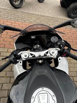 Neufahrzeug Motorrad CFMOTO 675 SR-R Verfügbar 4-Jahre Garantie