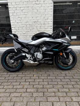 Preview: Neufahrzeug Motorrad CFMOTO 675 SR-R Verfügbar 4-Jahre Garantie