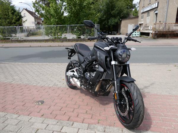 Neufahrzeug Motorrad MotoBi DL 400 Naked Schwarz