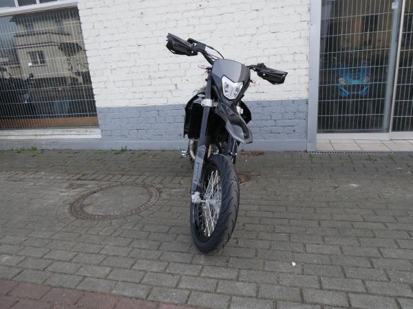 Neufahrzeug Motorrad Sherco 125 4T SM-RS Blackmoon Supermoto