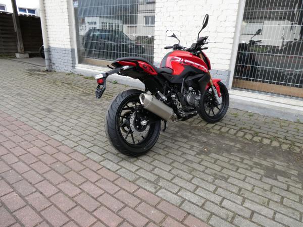 Neufahrzeug Motorrad Online Pista 125 ABS Schwarz-Rot