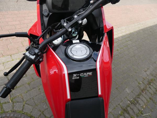 Neufahrzeug Motorrad Moto Morini X-CAPE 650 Red Passion Speichen