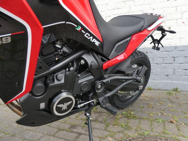 Neufahrzeug Motorrad Moto Morini X-CAPE 650 Red Passion Speichen