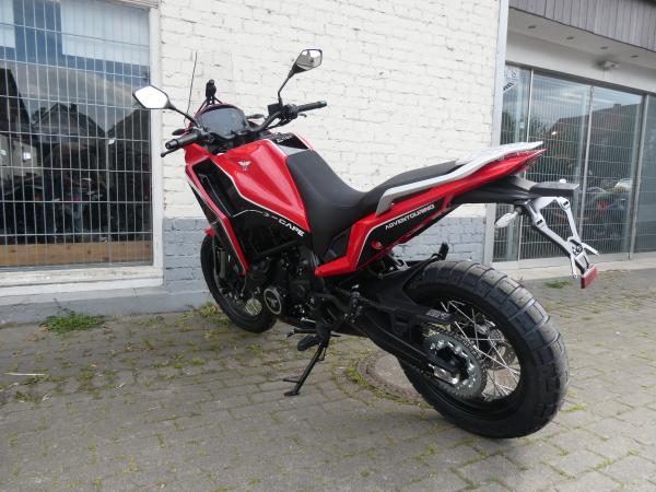 Neufahrzeug Motorrad Moto Morini X-CAPE 650 Red Passion Speichen