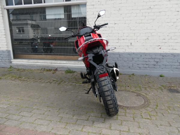 Neufahrzeug Motorrad Moto Morini X-CAPE 650 Red Passion Speichen