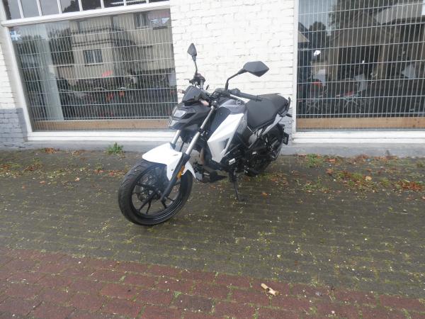 Gebrauchtfahrzeug Motorrad SYM NHX 125 Weiß 1.Hand